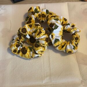 Sunflower Print Scrunchies